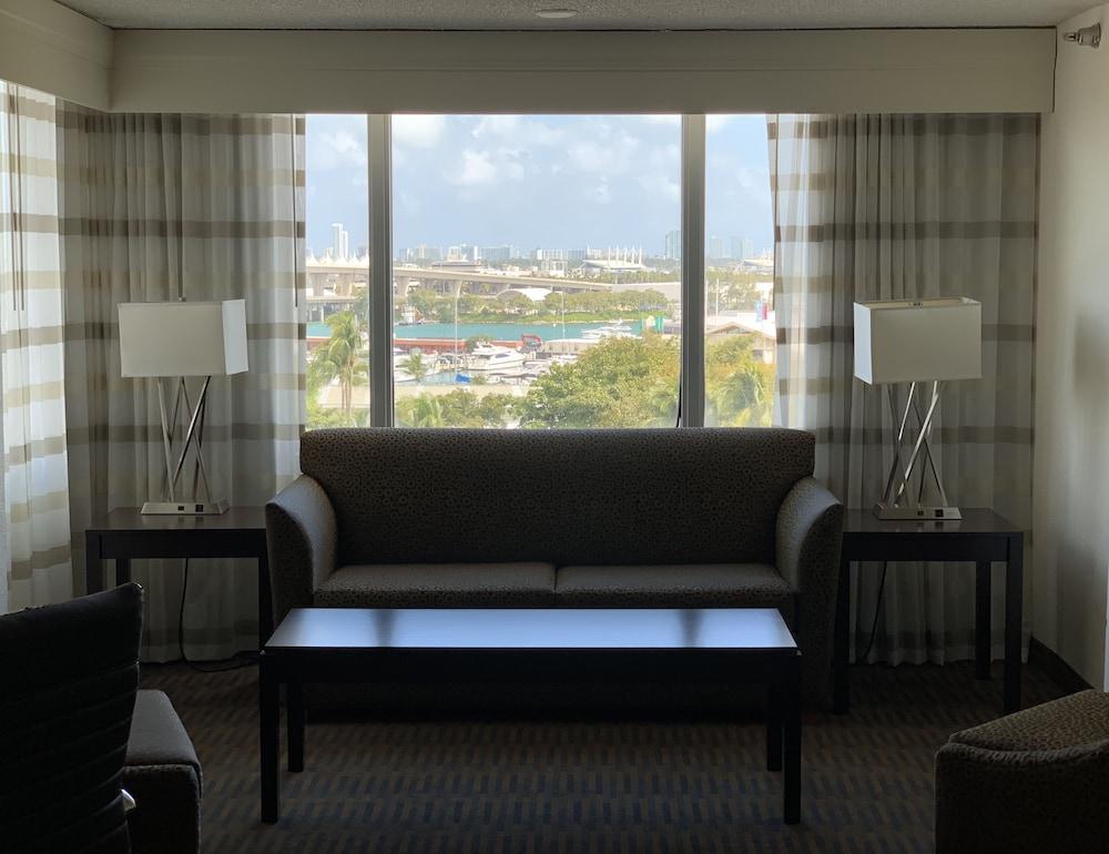 Holiday Port Of Miami-downtown By Ihg 3*